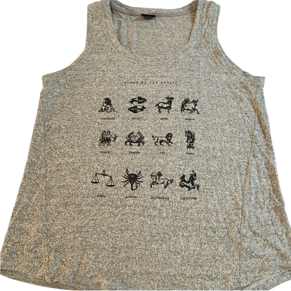 Spirit Jersey size large gray zodiac print tank top with scoop neck NWT